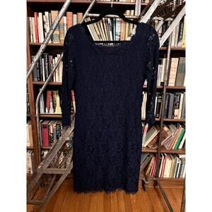 DVF Navy Lace Dress Size 8 Back Zip